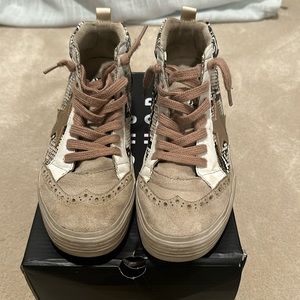 Paulina Snake star sneaker 7.5